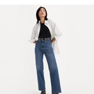Levi’s Ribcage Straight Jeans Size 27
